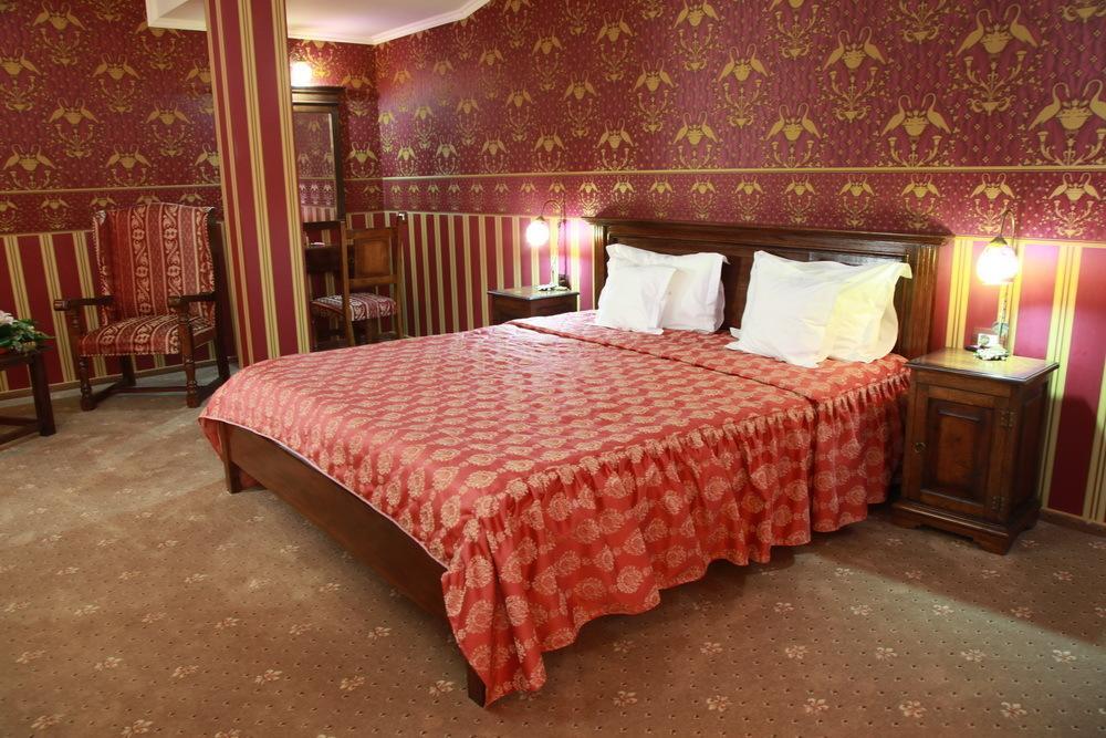 Hotel Majestic ヤシ 部屋 写真